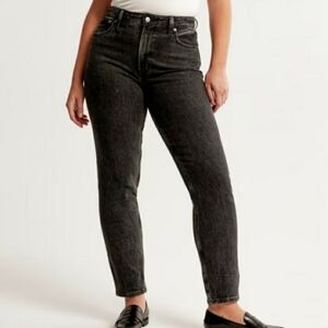 Abercrombie and Fitch Curve Love High Rise Mom Jeans 28 6XS
